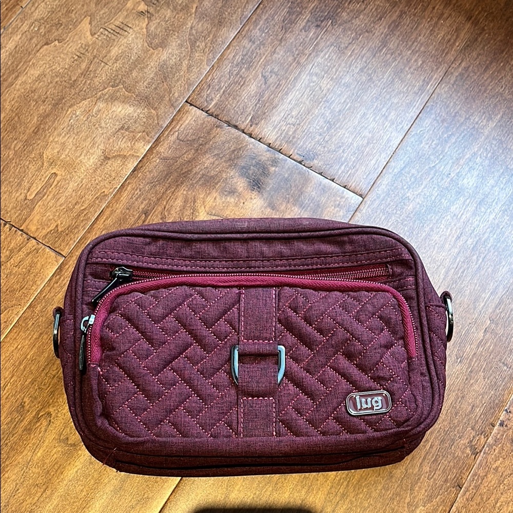 Lug Heather Cranberry Carousel